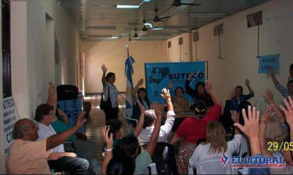 Docentes: sigue la paritaria nacional y en Corrientes se consultan medidas