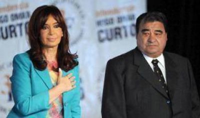Curto consider� que el massismo "se dice Renovador pero nos buscan a nosotros"