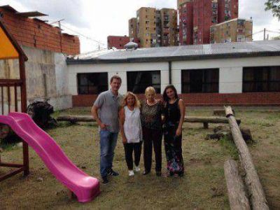Como prometi� en campa�a, Jofr� comenz� a realizar donaciones son su sueldo