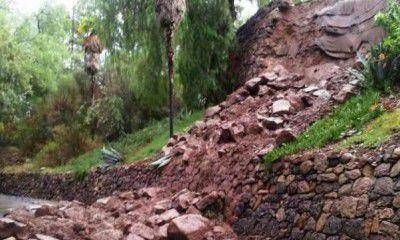 Las lluvias provocaron derrumbes en el Cerro de la Gloria y fue clausurado