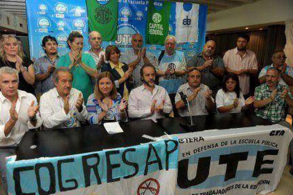 Trabajadores porte�os marchar�n el mi�rcoles a la Legislatura