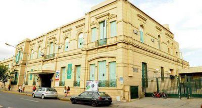 Rechazo al acuerdo salarial en el Hospital Cullen