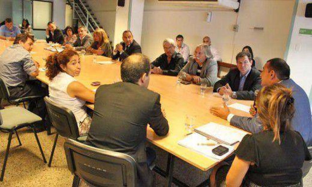La UCR aprobar� hoy la suba del boleto