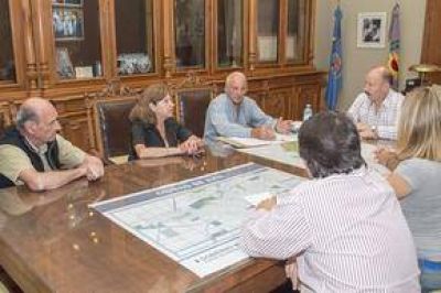 Inza recibi� a jubilados municipales