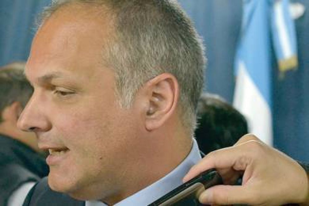 Petr�leo: una maniobra de nivel internacional descubierta por Buzzi