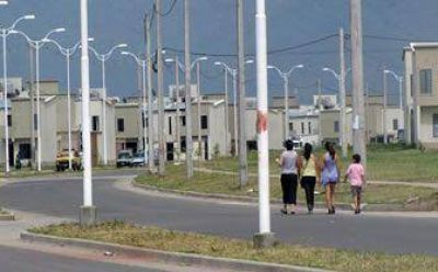 Son 25 las casas que sufrir�n la rescisi�n de contratos en Lomas de Taf�