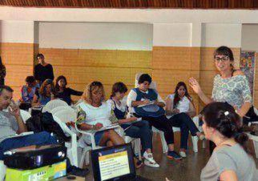Capacitan para evitar casos de bullying 