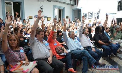 El Gobierno provincial convoc� a docentes y a nivel nacional se puso fecha a un paro