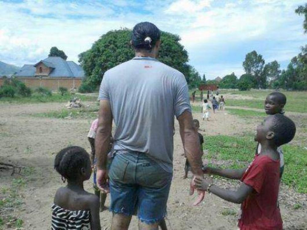 De Corrientes a �frica, una odisea para ayudar a los m�s necesitados