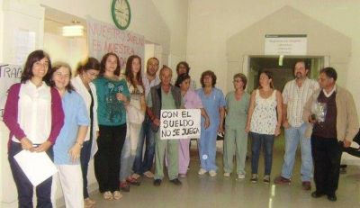 Contin�a el paro en el Sanatorio Policl�nico