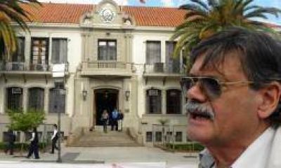 Emplazan al gobierno a realizar una oferta salarial a docentes