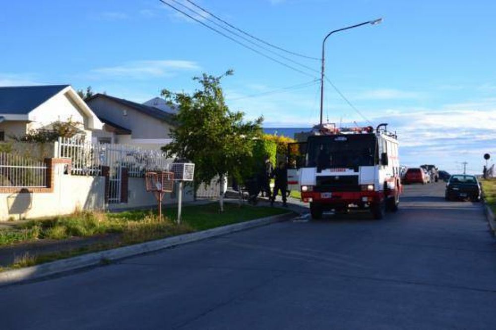 Principio de incendio sobre vivienda