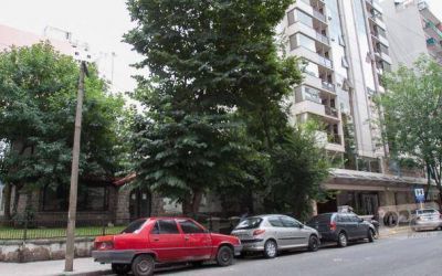 Camioneros avanza con la demolici�n del chalet patrimonial