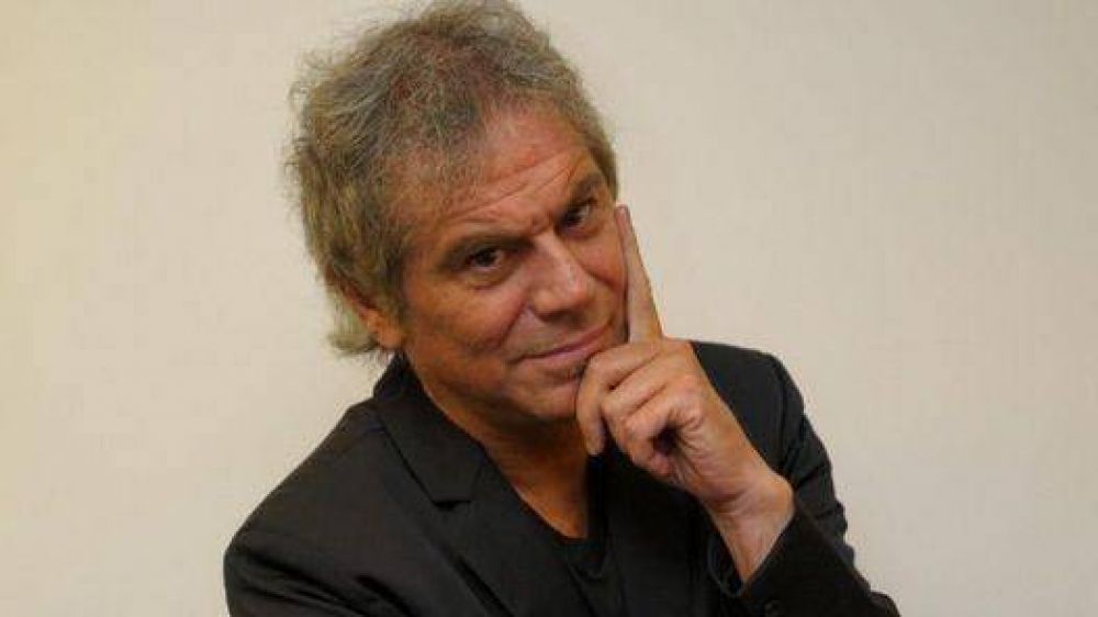 Tras 25 a�os de matrimonio, se separ� Beto Casella