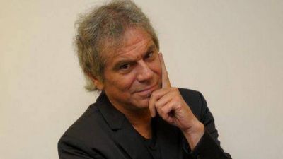Tras 25 a�os de matrimonio, se separ� Beto Casella