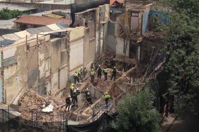 Una persona muri� por el derrumbe de una obra en Balvanera