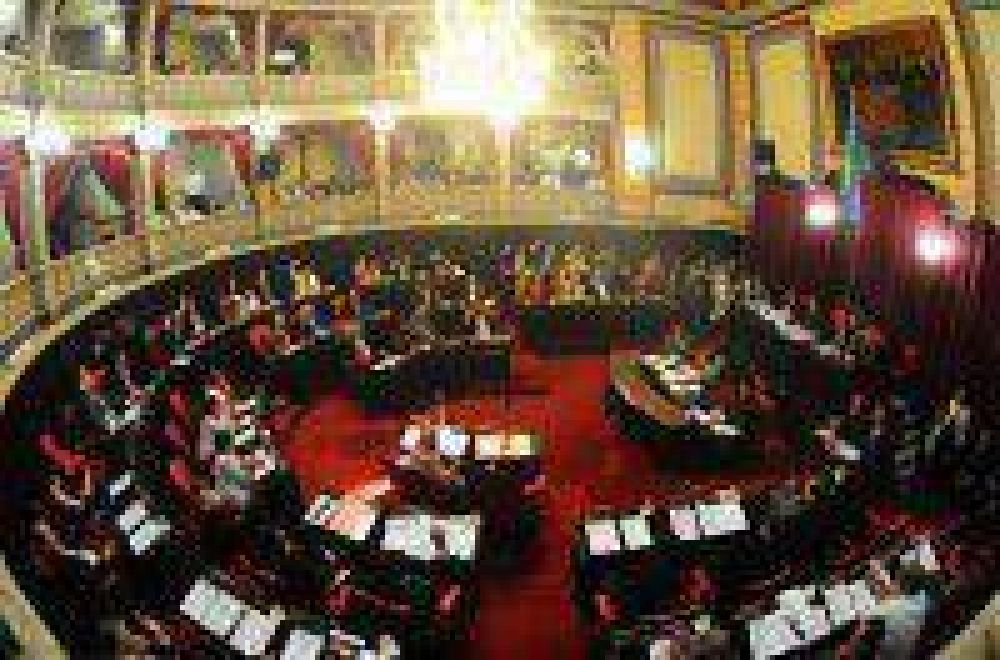 El Frente para la Victoria recuper� la primera minor�a en el Senado bonaerense