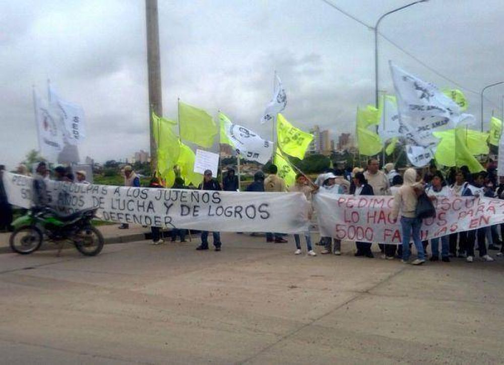 La Tupac anunci� que se destrabaron los fondos y levant� los cortes