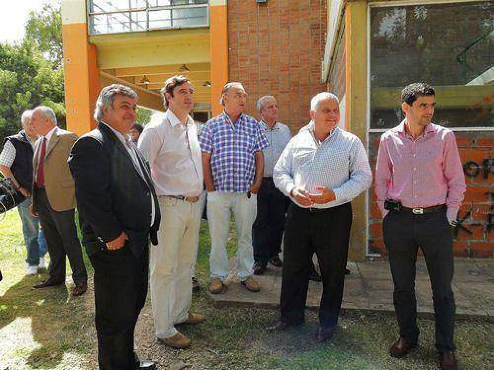 Selva y Luciani anunciaron la puesta en marcha de una escuela de Polic�a en la regi�n