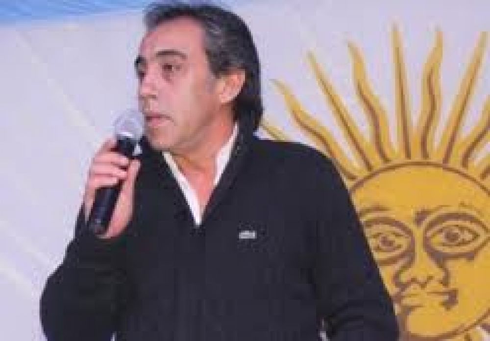 Guzm�n: �Ser intendente es una tarea que conlleva mucha responsabilidad por la ausencia de la dirigencia provincial�