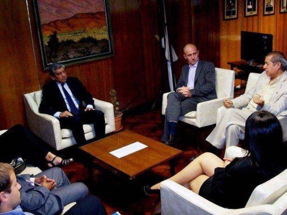 El ministro de Salud con autoridades de Unicef