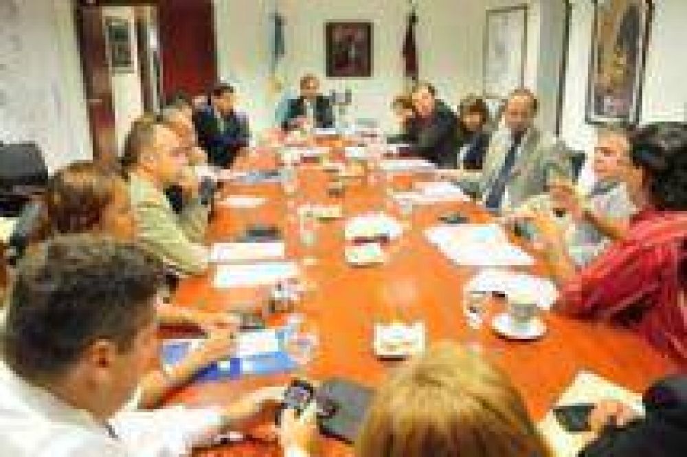 El intendente de la Ciudad de Salta , Miguel Isa, asegur� que "cada reuni�n de Gabinete ser� una rendici�n de cuentas�