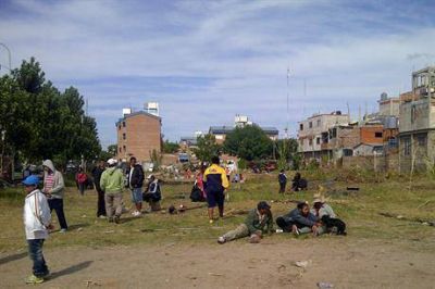 Denuncian que Gendarmer�a no quiso ayudar al hombre baleado en la toma