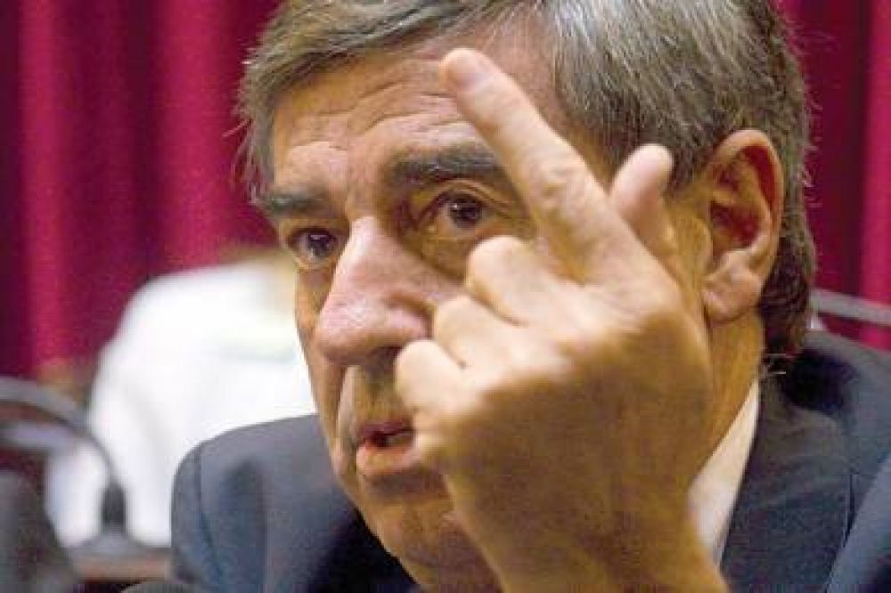 Para Cimadevilla, �el Estado podr�a administrar a la empresa Alpesca sin desembolsar un peso�