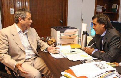 Jorge Ferraresi y Eduardo Aparicio evaluaron la marcha de los programas sociales en Avellaneda
