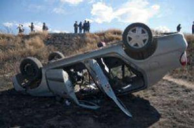 Vuelco fatal en la ruta 22: Falleci� una neuquina