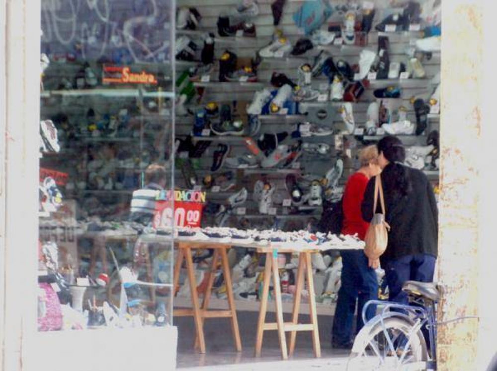Comerciantes de la ciudad: �Los precios suben y las ventas bajan�