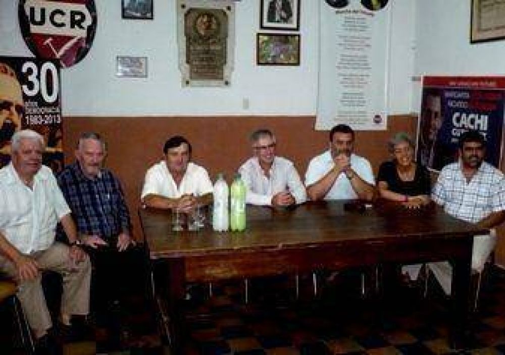 UCR: Dip. Armendariz y Rovella en Areco	