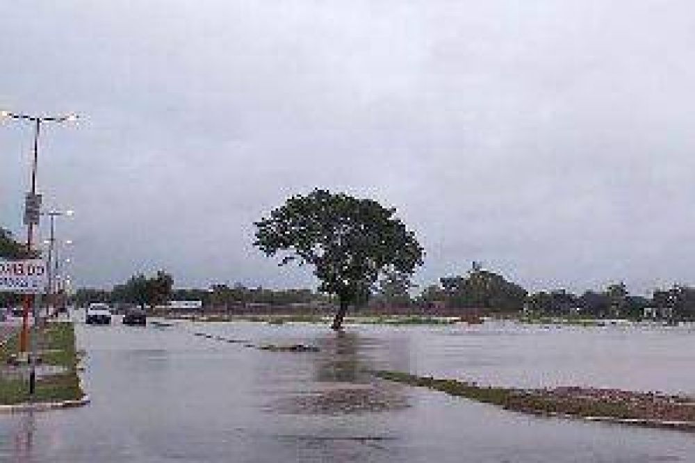 En Monte Quemado postergan el inicio de clases por fuertes lluvias