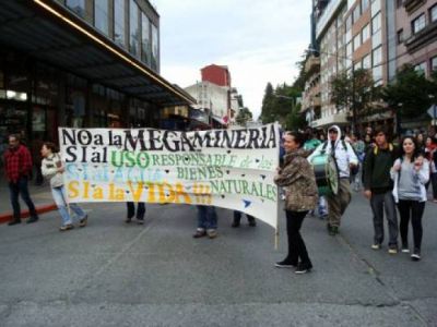Nueva marcha contra la megaminer�a a cielo abierto