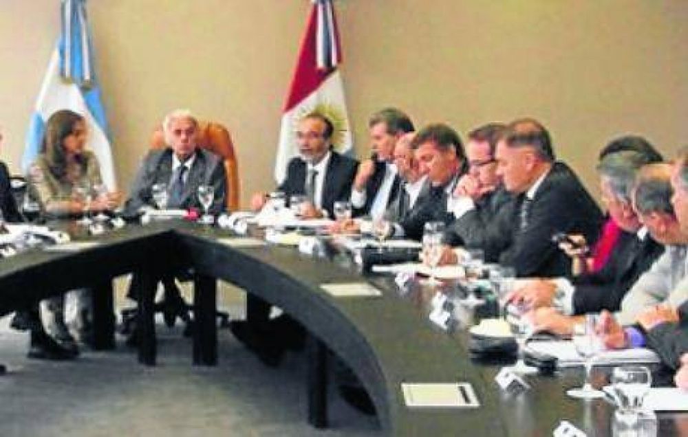 La oposici�n pidi� controlar a la Polic�a