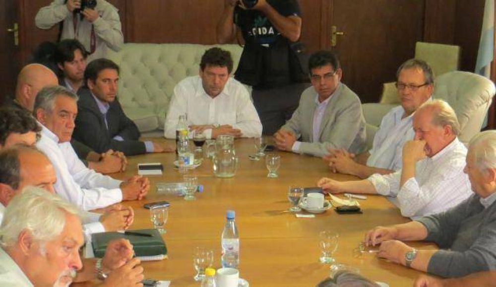 El precio de $2,20 de la uva para mosto fue uno de los ejes de la Mesa Provincial Vitivin�cola