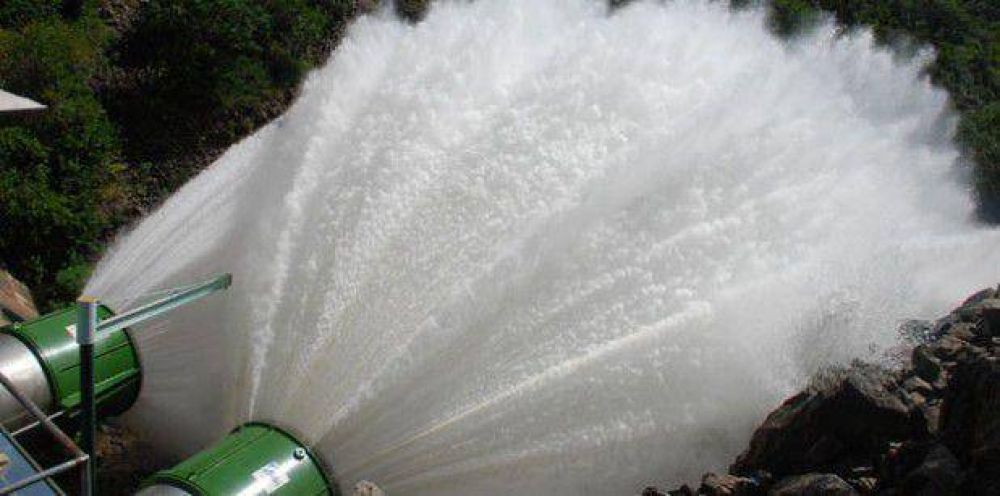 Por las lluvias volvieron a abrir las v�lvulas del dique
