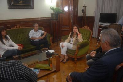 Docentes podr�an no volver a clases, aunque les den el 35%