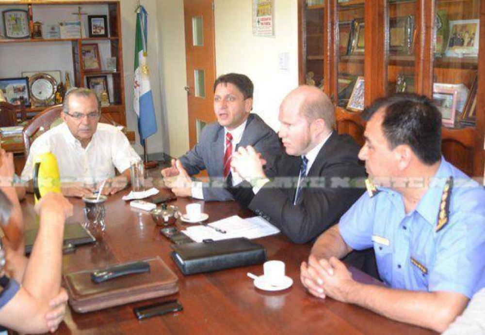 Provincia y municipio acordaron trabajo para combatir la violencia delictiva en S�enz Pe�a