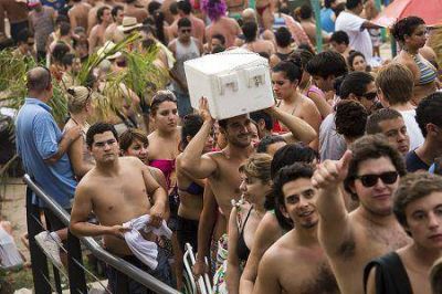 Tras una mala temporada tur�stica, crece la expectativa por los feriados
