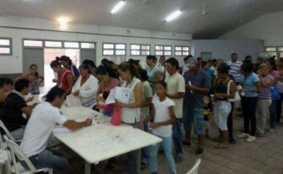 Preparan la entrega de tarjetas alimentarias en Barranqueras y Pampa del Indio