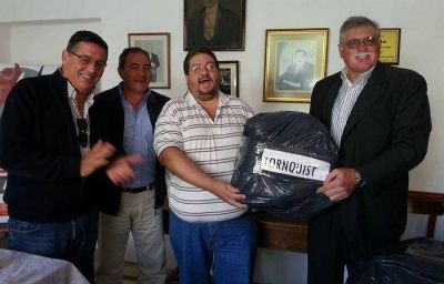 El Frente Progresista C�vico y Social entregar� guardapolvos
