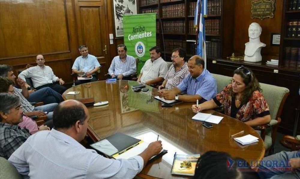 Docentes: la paritaria nacional pas� al lunes y sigue hoy la discusi�n provincial