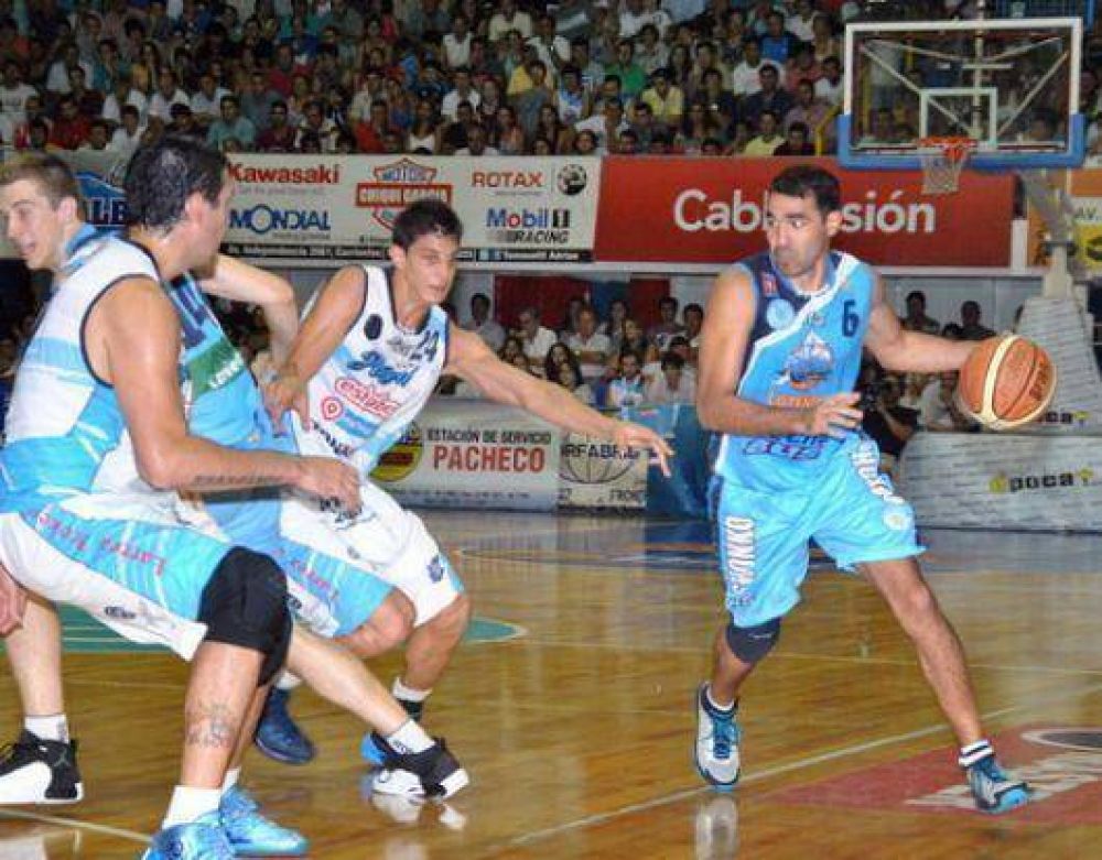 Regatas recibe a Lan�s, con Javier Mart�nez