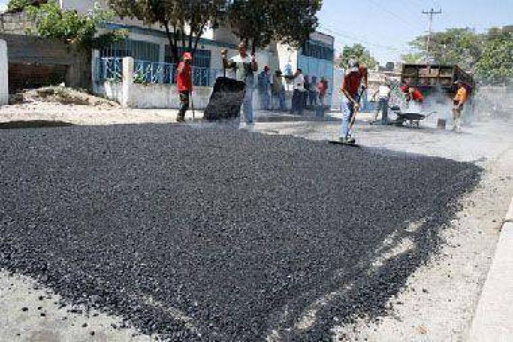 La provincia lanz� un plan de bacheo en toda la provincia