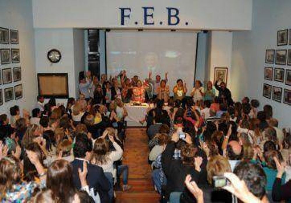 Tras la tensi�n, Provincia con los gremios