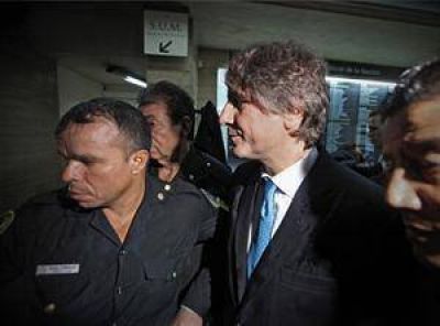 Amado Boudou dice que ir� a declarar si lo citan a indagatoria y acusa a los Ciccone: "Est�n jorobando con un muerto"