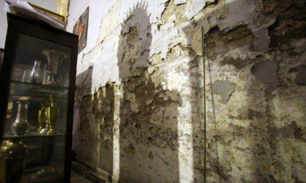 Las intensas lluvias tambi�n deterioraron la tradicional Bas�lica de San Francisco