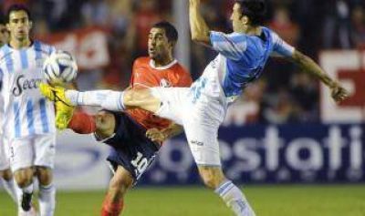B Nacional: Independiente cay� ante Atl�tico Tucum�n y perdi� la posibilidad de acercarse a la punta