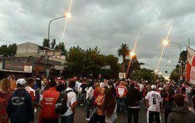 Hinchas de Los Andes marcharon en repudio contra la violencia